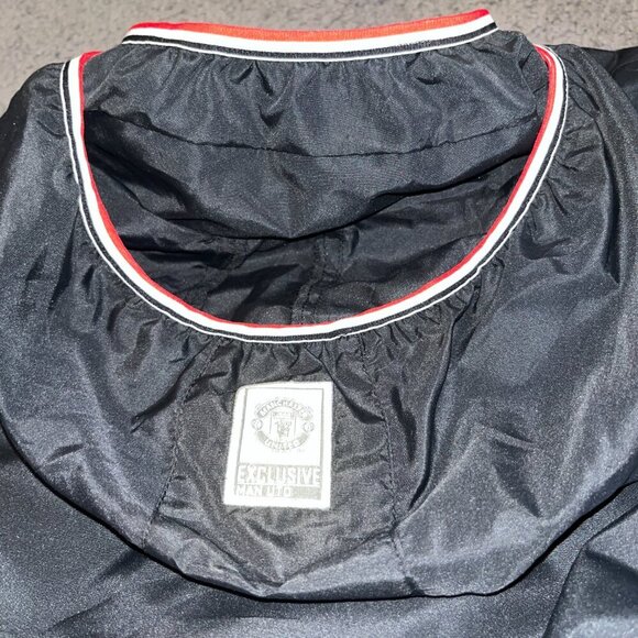 Official MANCHESTER UNITED FOOTBALL CLUB Full Zip Hooded Track Jacket - EUC - S - Picture 10 of 12